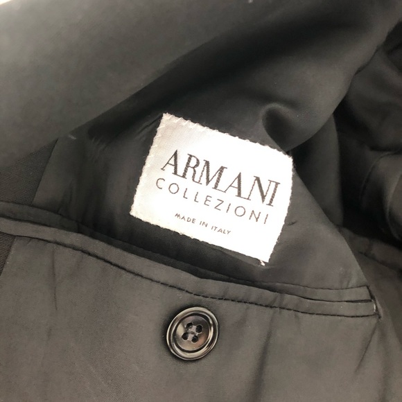 Armani Collezioni suit, size 40R - Picture 2 of 5